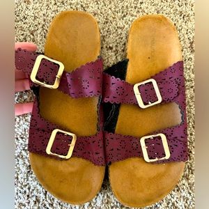 Women’s sandals